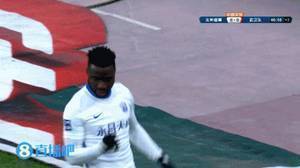 首开纪录！上半场补时奥斯卡头球建功，沧州1-0武汉